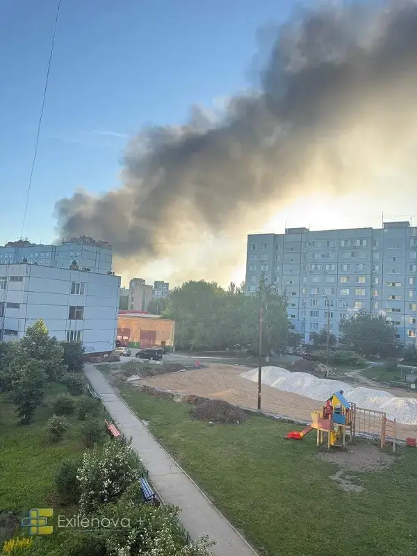Свято з вогником: ЗСУ рознесли російські заводи у “день росії”, поки ворог штурмував Україну сотнею дронів